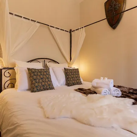 Le Secret De La Taverne - Netflix/wifi - Chasse Aux Tresor A L'interieur Apartment Carcassonne